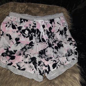 😇 secret treasures shorts
